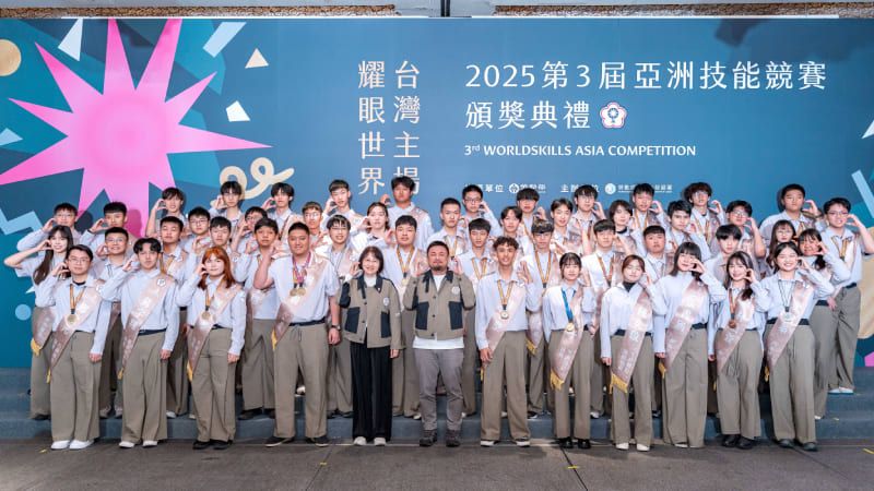 2025亞洲技能競賽臺灣隊奪牌創新高 部長親頒獎勉勵技優青年再創高峰圖片 - 新南向政策