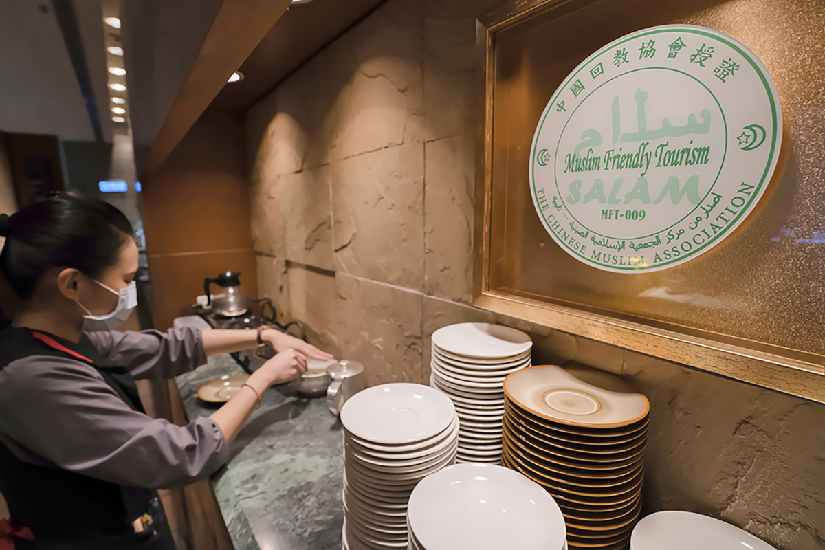 Taiwan is known for being a Muslim-friendly travel destination, due in part to its many halal-certified restaurants. (Photo by Chin Hung-hao)