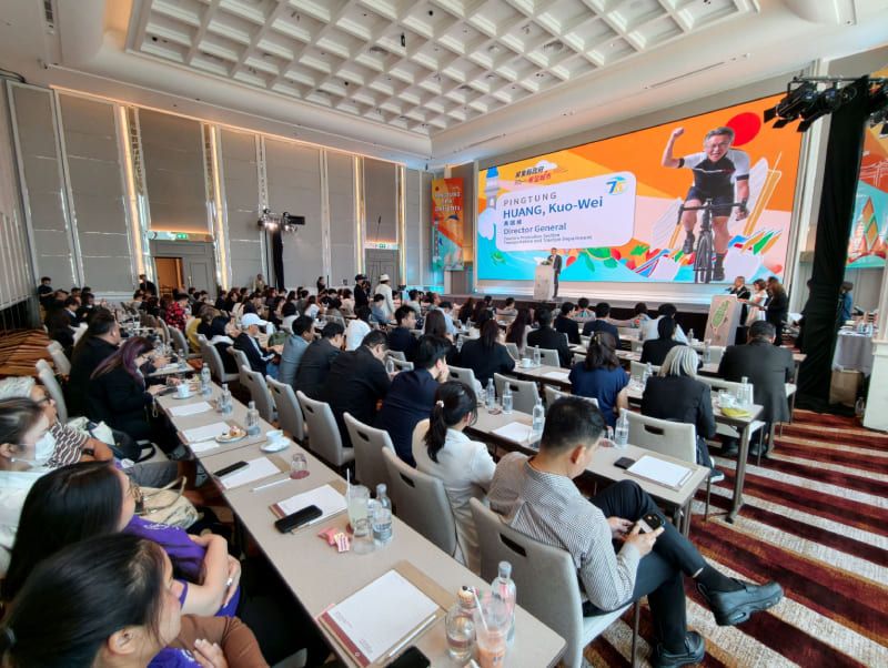 屏縣府力邀泰國百位出境旅行業者共推屏東 簽署旅遊合作備忘錄（MOU）強化國際接軌圖片 - 新南向政策