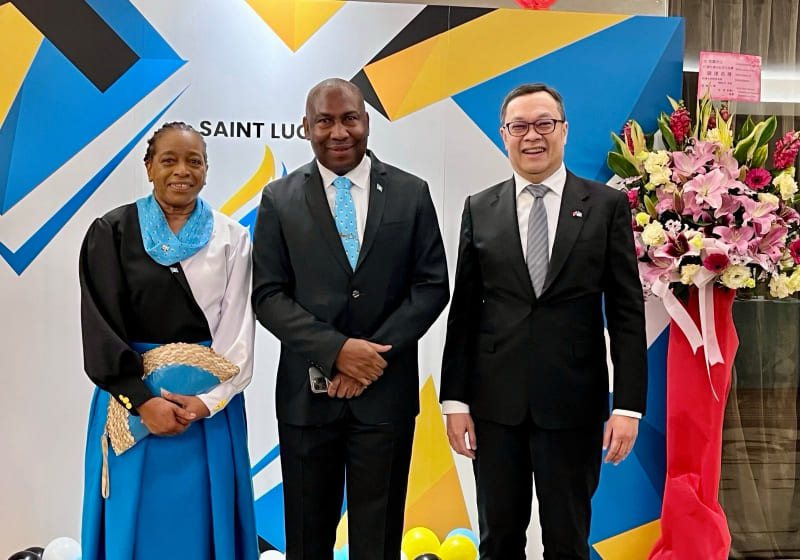 Deputy FM Chen joins St. Lucia Independence Day celebration
