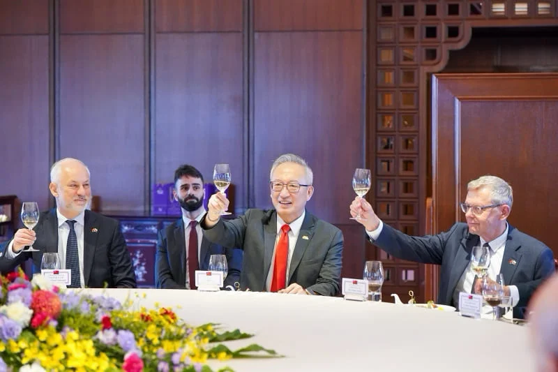 MOFA welcomes Polish parliamentary delegation