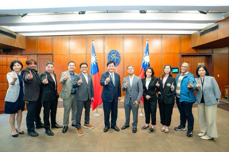 MOFA lauds success of visit by Filipino media group