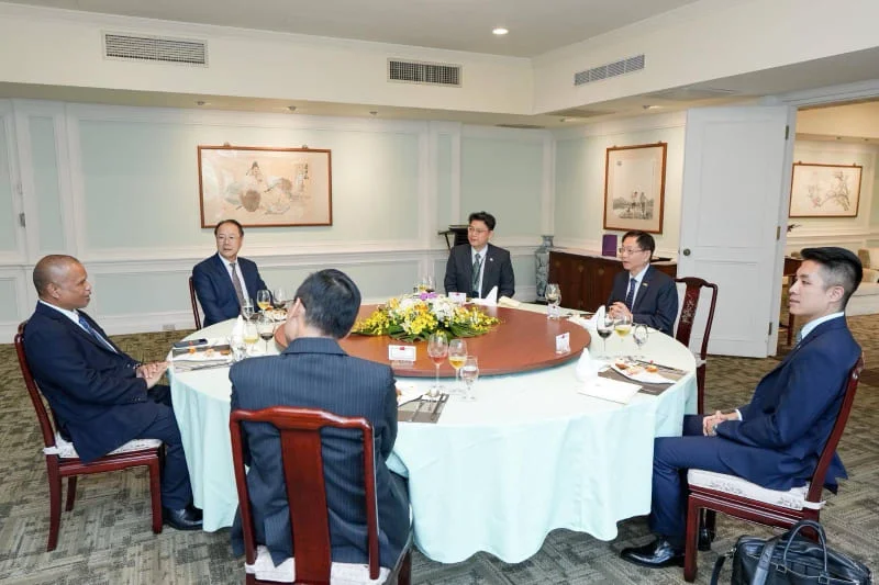 Vice Foreign Minister Ger welcomes Palau agriculture minister