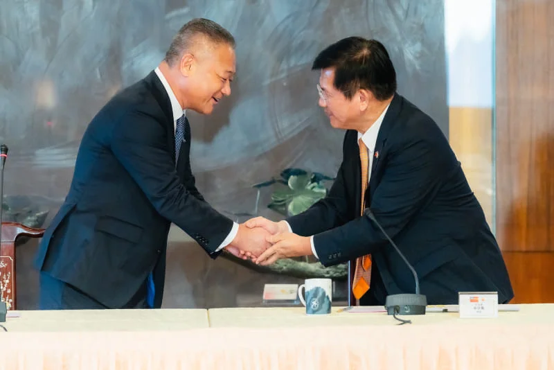 FM Lin receives Japan Innovation Party delegation