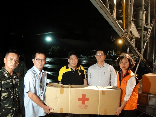 中華民国の災害救援物資贈呈式、比国セブ空港で行われる : Taiwan Today