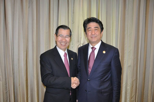 蕭萬長前副総統、APEC開催期間中に日本の安倍首相と会談 : Taiwan Today