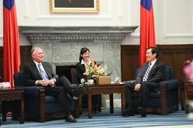 クエール元米副大統領が訪問団を率いて来台 Taiwan Today