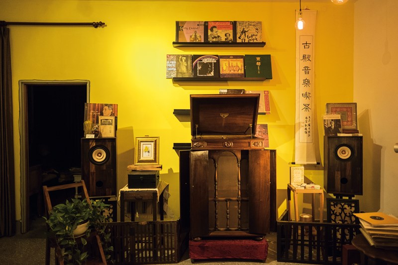 Occupying a special place within the world of Taiwan’s vinyl aficionados, CPS is a center for musical exchange with an emphasis on researching sound and preserving culture. 