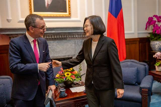 ปธน.ไช่ฯ คาดหวังร่วมมือกับสหรัฐฯ ผลักดันอุตสาหกรรมป้องกันประเทศของไต้หวัน เข้าเป็นส่วนหนึ่งในห่วงโซ่อุปทานโลก (ภาพจากทำเนียบประธานาธิบดี)