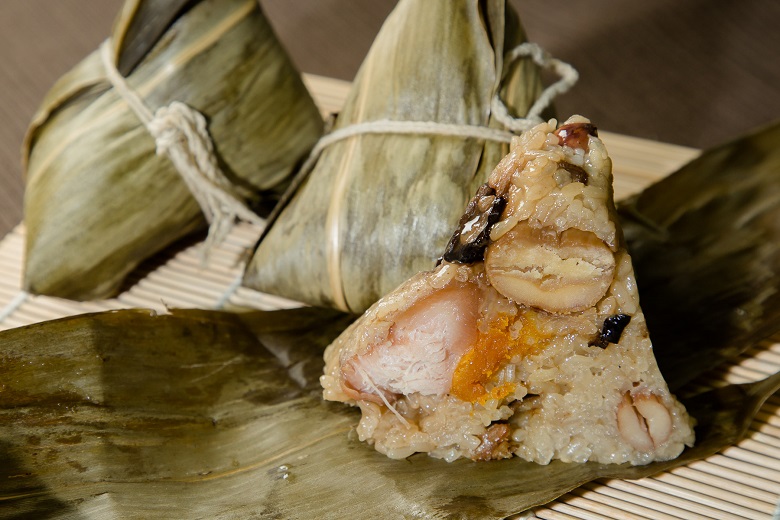 Ketika Festival Perahu Naga (Duanwu Festival) tiba, masyarakat Taiwan biasa merayakannya dengan mengonsumsi bachang.