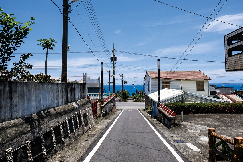 You can see quiet, simple scenes like this whenever you turn into a side road off Provincial Highway 11. Shown here is Zhangyuan Village in Taitung’s Changbin Township.