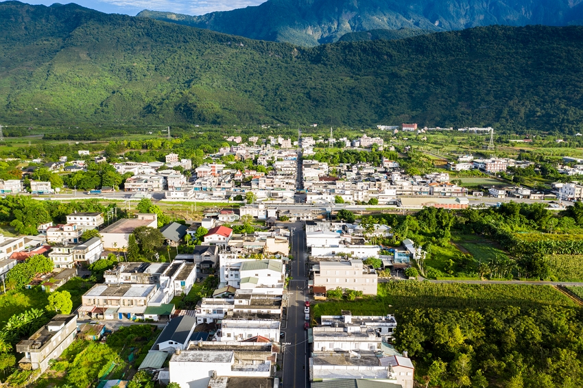 The three villages of Fengshan, Fengli, and Fengping in Hualien’s Shoufeng Township were together formerly known as Fengtian (“Toyoda” in Japanese). It was a community for migrants from Japan during the era of Japanese rule, and even today it still retains the checkerboard street pattern and rich cultural ambience of those times.