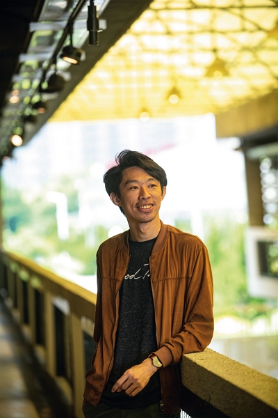 Through his reporting and writing, Huang Wei-xiang has transformed society’s ideas about vocational skills, helping people in skilled trades to feel a sense of pride. (photo by Chuang Kung-ju)