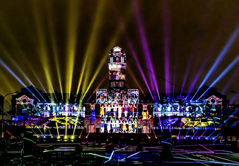 A projection mapping show in celebration of ROC (Taiwan) 109th Double Tenth National Day is underway through Oct. 10 at the Presidential Office in Taipei City. (MOFA)