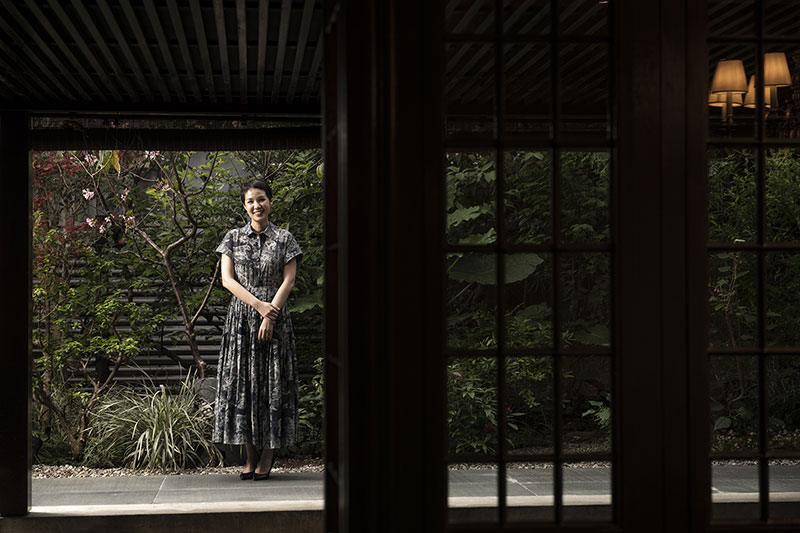 Stephanie Ho uses her feminine sensitivity and caring nature in managing her brand, showing us that women today can continue to be nutritional gatekeepers despite their changing roles.