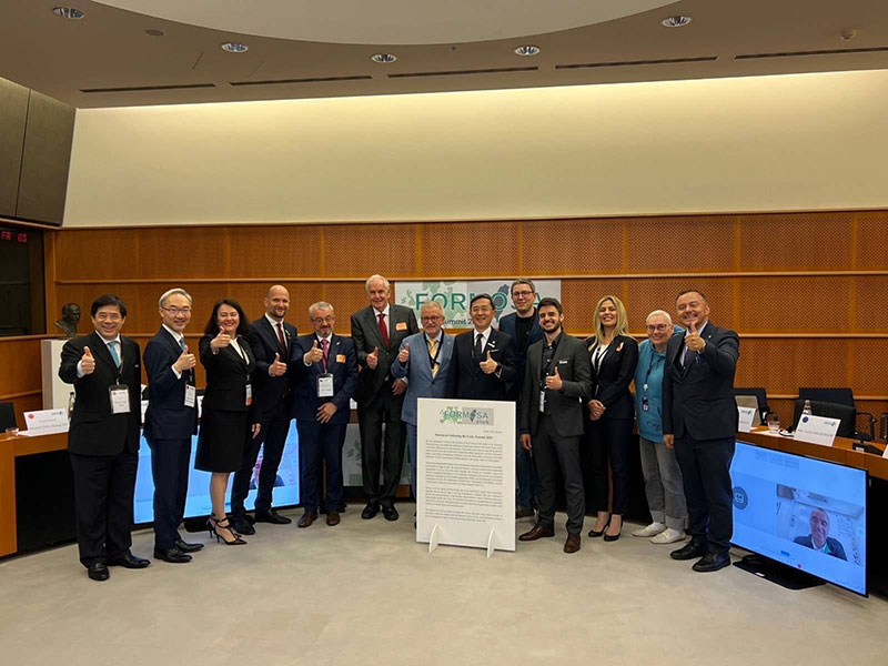 歐洲地區「福爾摩沙俱樂部」首屆「團結峰會」通過聲明，呼籲維持台海和平穩定及拓展台歐合作關係。