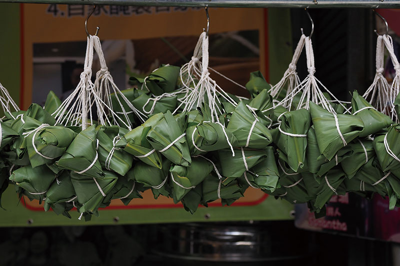 Pemanfaatan tanaman herbal sangat luas, bisa menjadi bahan dasar untuk membuat bacang, kue ku, atau dijadikan minuman teh gratis di pinggir jalan, semuanya menjadi lingkaran budaya herbal Taiwan.