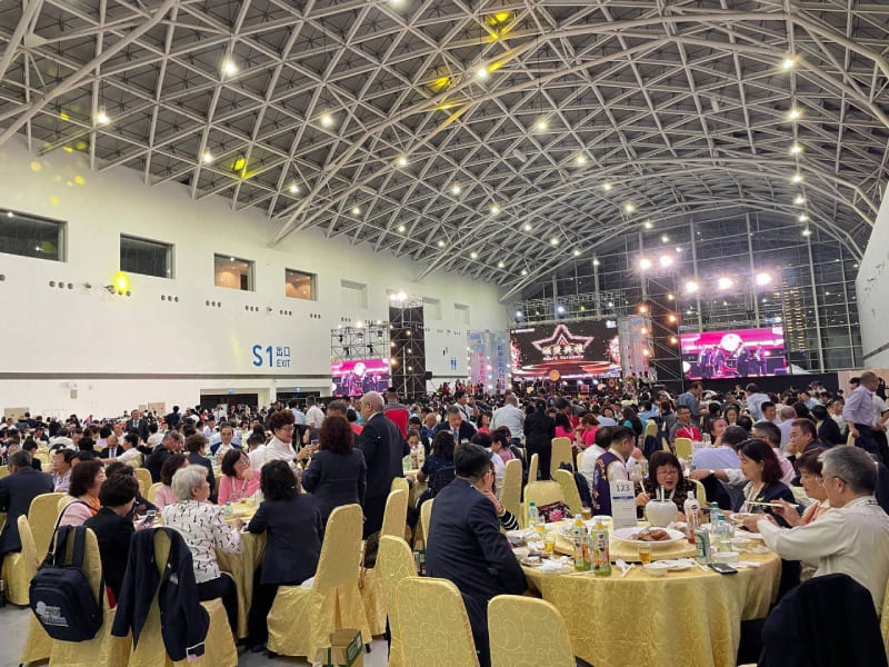 現場逾三千名同濟會員參與，場面盛大。