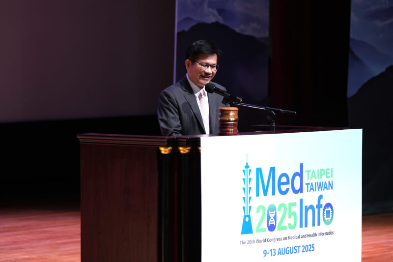 Foreign Minister Lin Chia-lung delivers remarks at the opening ceremony of the 2025 World Congress on Medical and Health Informatics Aug. 10 in Taipei City. (MOFA)