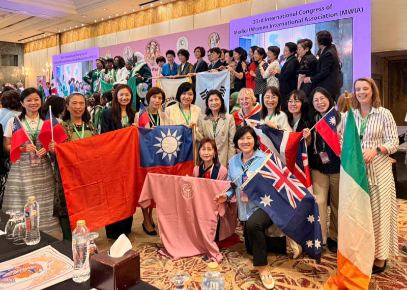 TMWA members pose with global counterparts during the 33rd Medical Women’s International Association Triennial Congress held Oct. 12-14 in Cairo, Egypt.