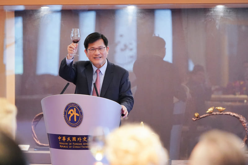 外交部長林佳龍致詞歡迎澳洲跨黨派國會議員團訪台。