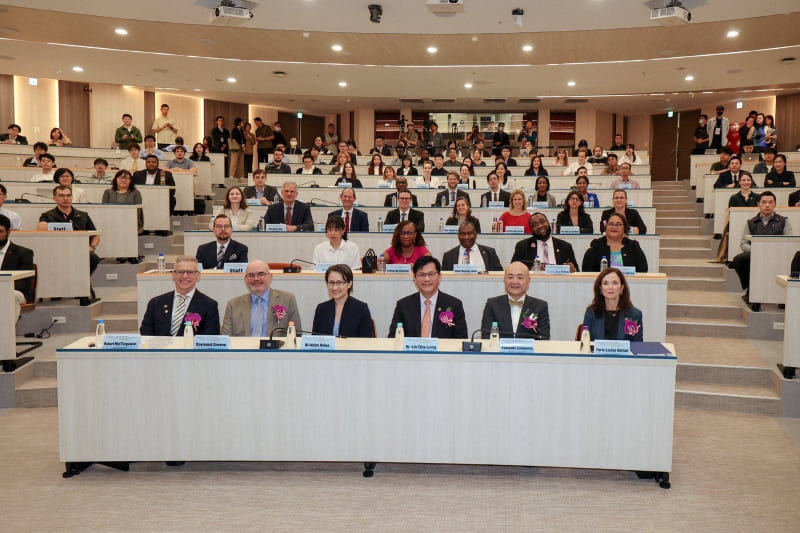 「全球合作暨訓練架構」（GCTF）十週年高層紀念圓桌會談全體與會來賓合影。