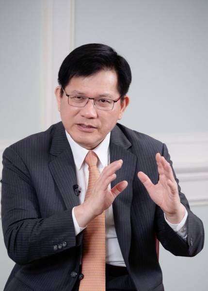 外交部長林佳龍接受「彭博電視」（Bloomberg TV）專訪，強調台灣堅信美國對印太區域，尤其是第一島鏈的安全承諾。