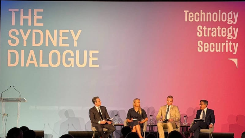 National Security Council Senior Advisor Lee Yuh-jye (right) takes part in a panel discussion during the Sydney Dialogue Sept. 5 in Australia. (MOFA)