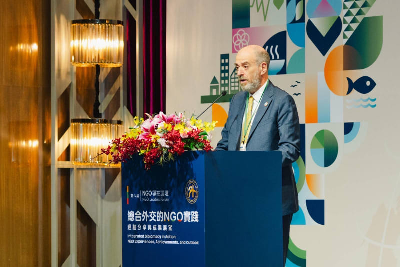 WeWorld主席奇耶薩拉（Marco Chiesara）發表主題演講。